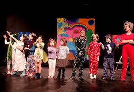 Çocuk Tiyatrosu - Gündoğan